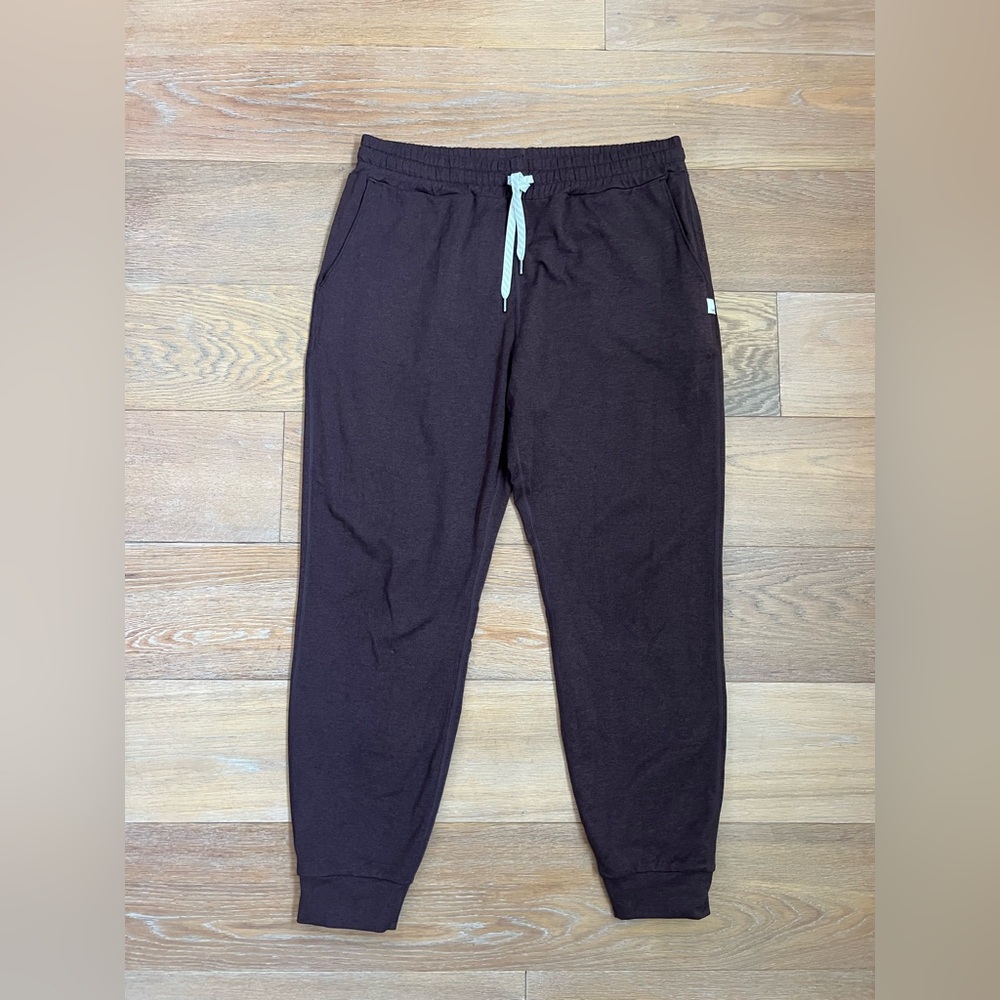 Vuori Womens Dark Brown Joggers with White Drawstring size M